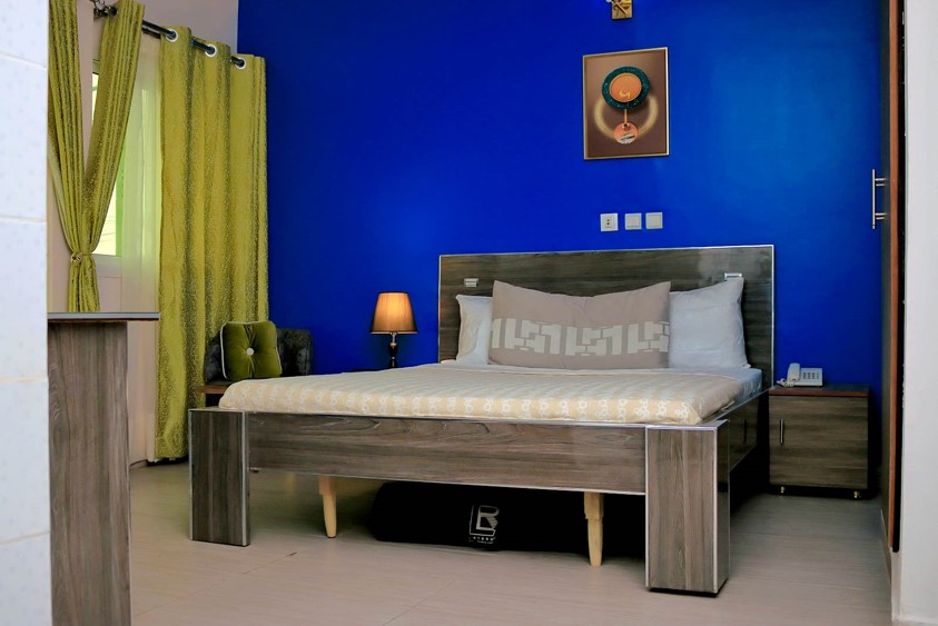STUDIO BLUE MEUBLE
